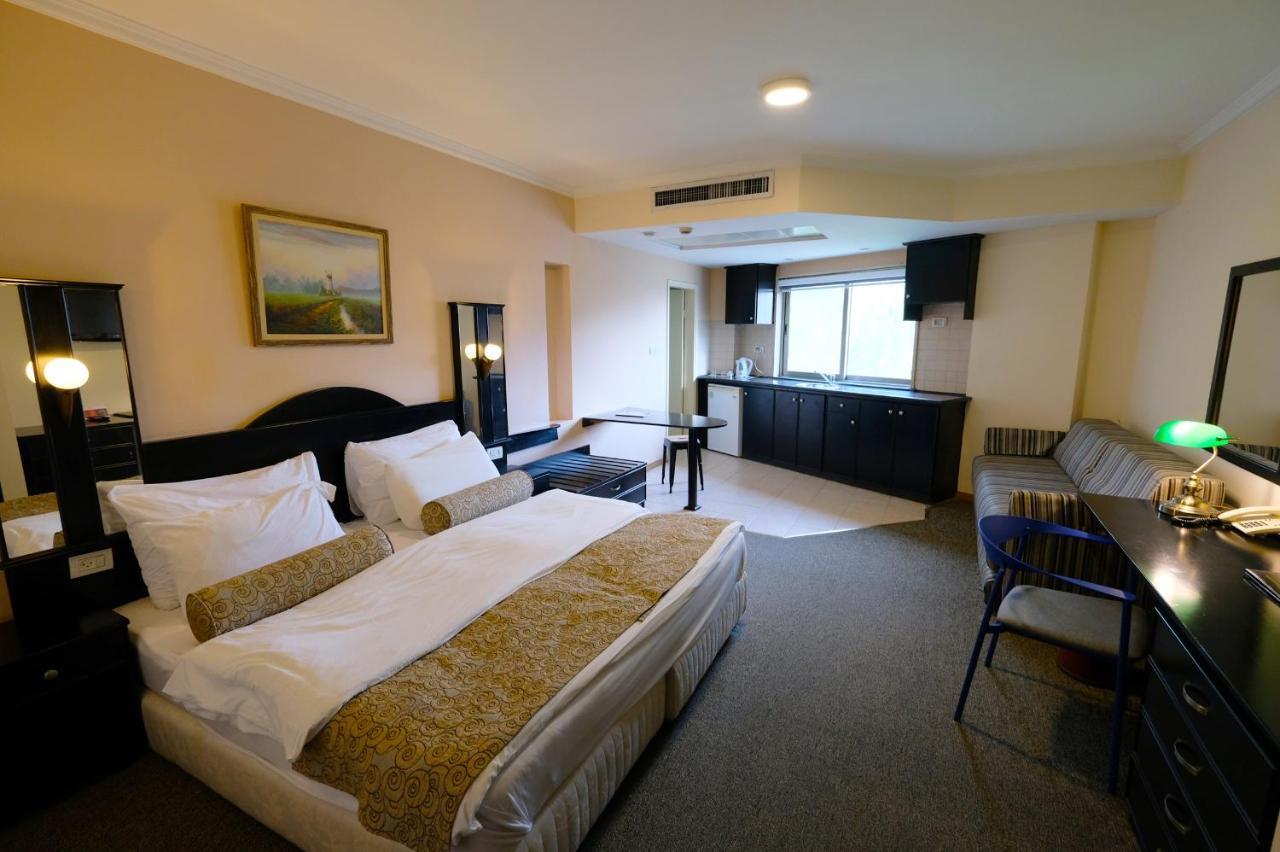 Royal Court Hotel Ramallah Zewnętrze zdjęcie