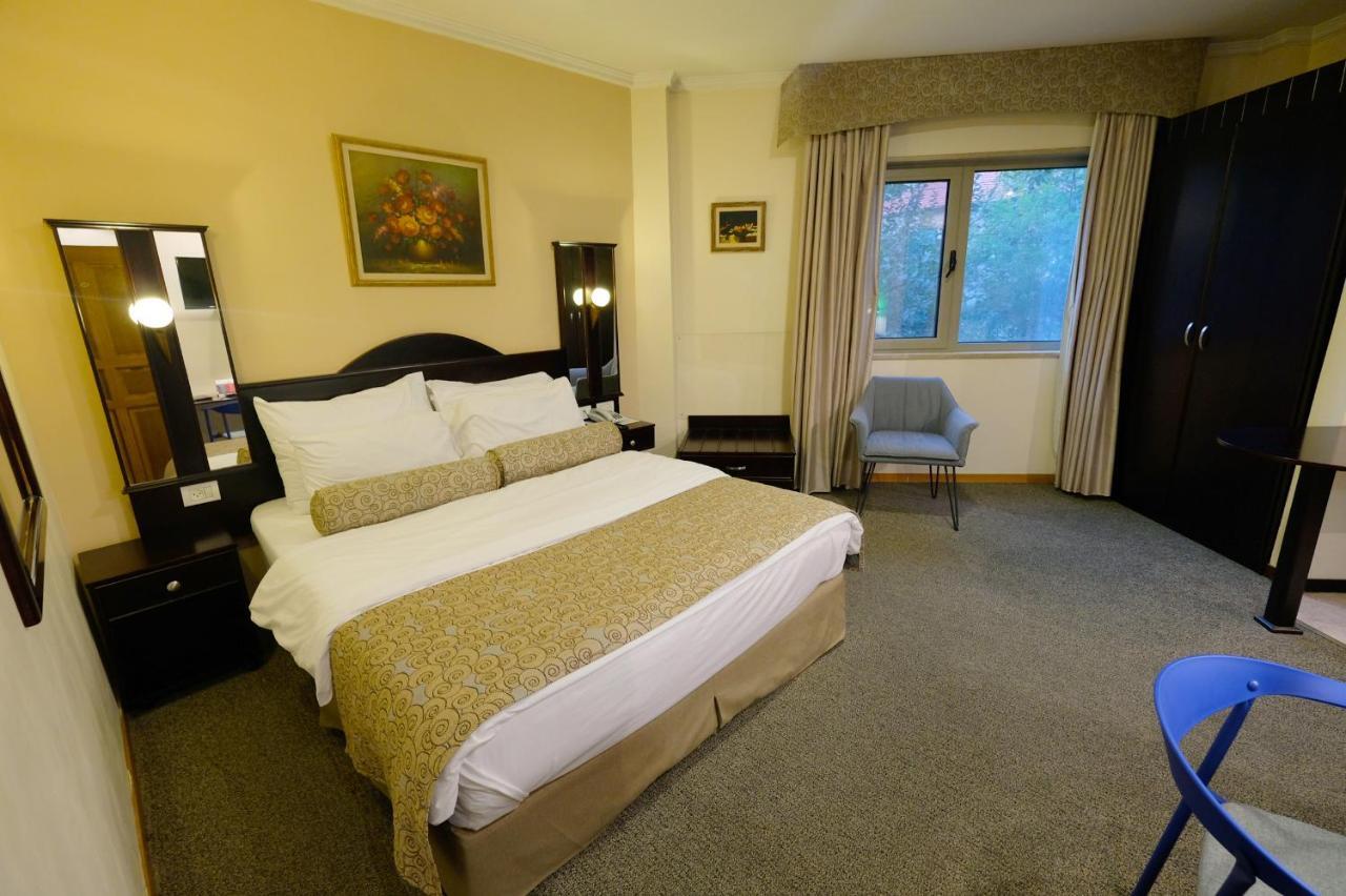 Royal Court Hotel Ramallah Zewnętrze zdjęcie